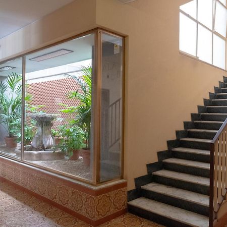- Roman Ruins House - 750M From The Metro Station Экстерьер фото